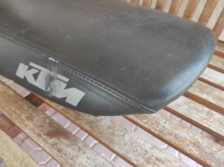 Asiento KTM 640
