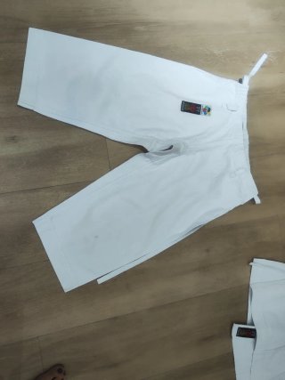 Kimono de kárate para competición como nuevo.