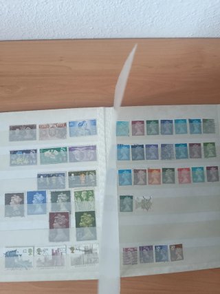 Álbum Clasificador Sellos Internacionales