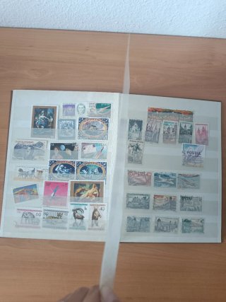 Álbum Clasificador Sellos Internacionales