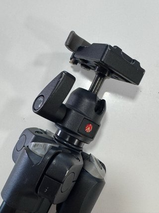 Trípode MANFROTTO Mediano