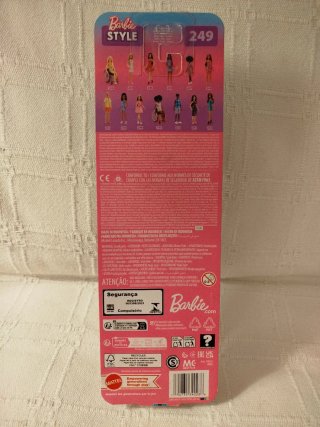 Barbie Style Odile nueva en caja