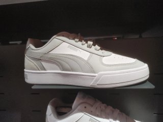 Zapatillas Puma Blancas y Grises
