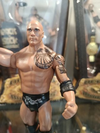 The Rock figura WWE Mattel