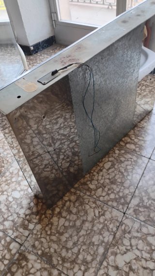 Mueble espejo baño metal y cristal