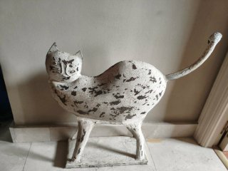 Gato decorativo de metal