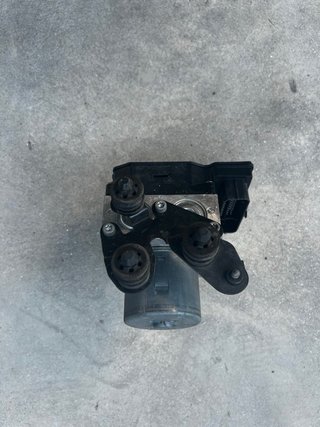 Módulo ABS con bomba TRW para  VW Passat B7