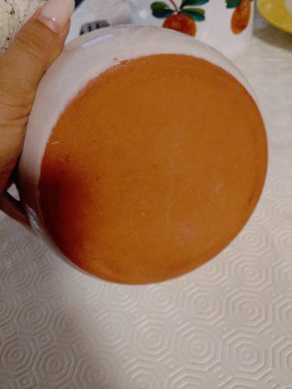 Tegame in terracotta con decoro ciliegie