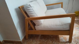 Sofá 2 plazas Lillberg Ikea madera.