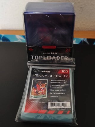 Lote 25 Toploaders y 100 Fundas Ultra Pro