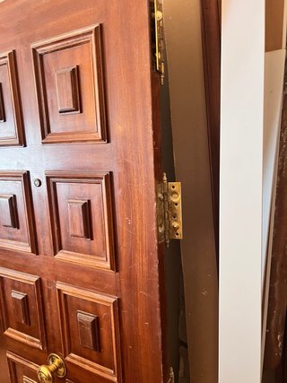 Puerta madera maciza entrada casa