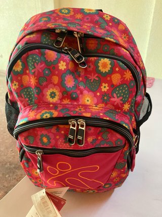 Mochila infantil con estampado floral