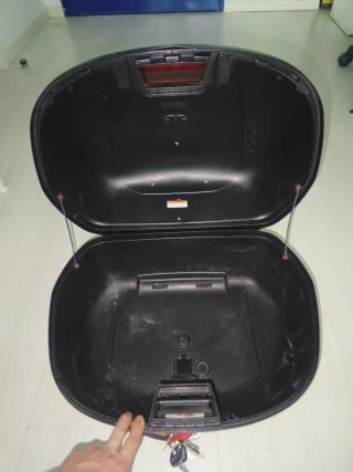Maleta Baúl/ top case Moto Guzzi