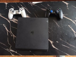 2 Consolas PS4 Slim (Negras)