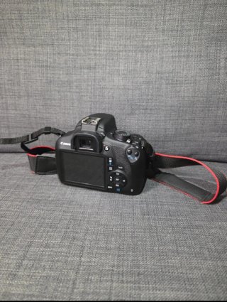 Canon EOS 1200D con Obiettivo 18-55mm Nuova