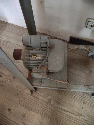 Máquina de rebajar cuero Fortuna D.R.P.