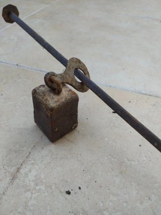Bilancia antica in ferro