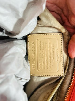 BOLSO ORIGINAL COACH COLOR CORAL