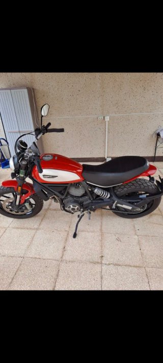 Ducati Scrambler Icon 800 Roja/Plata
