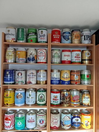 Collezione di lattine vuote di birra da 5L