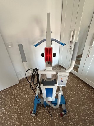 Grua hospitalaria en El Prat de Llobregat