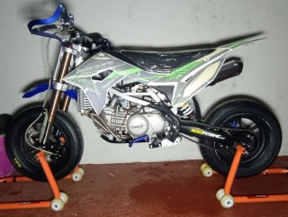 Escape para moto Supermotard