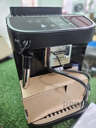 Cafetera superautomática - De'Longhi Magnifica EVO