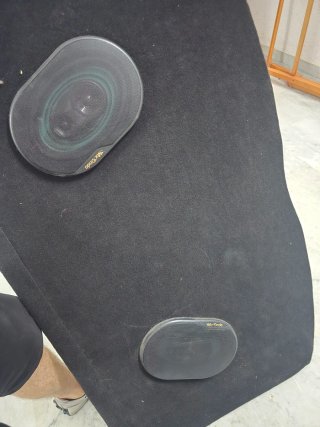 Tabla con 2 altavoces Mx Onda