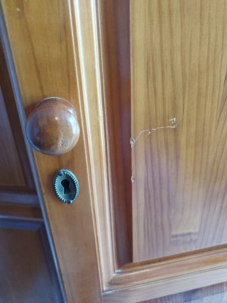 Armario madera pino maciza + regalo mesilla