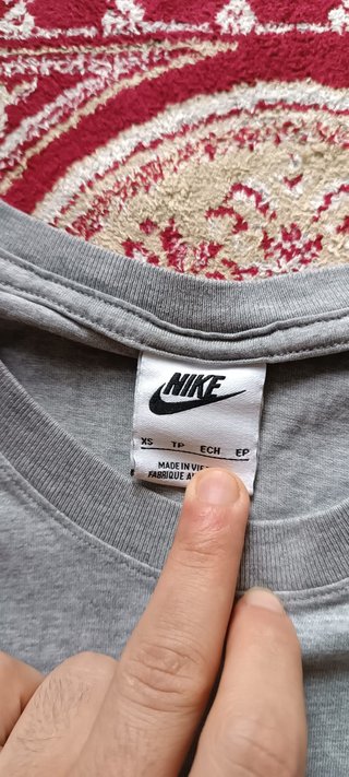 Camiseta Nike Gris Talla XS