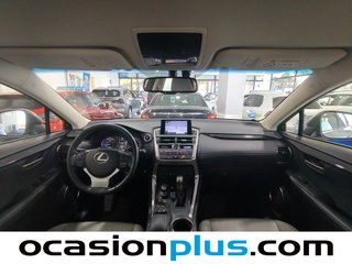 Lexus NX 300h Corporate 2WD + Navibox 145 kW (197 CV)