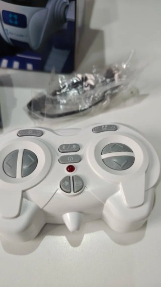 Robot de Juguete con Control Remoto