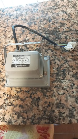 Foco LED Exterior Gris