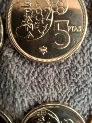 Lote 30 monedas 1980, 1981, 1982 FNMT Mundial SC.