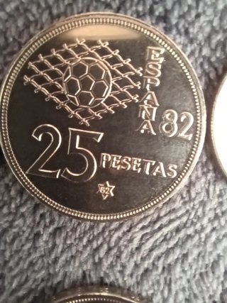 Lote 30 monedas 1980, 1981, 1982 FNMT Mundial SC.