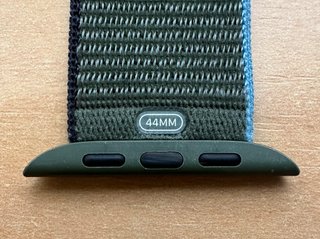 Apple Watch 44mm. Inverness Green Sport Loop