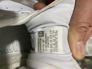 Sneakers Alexander McQueen Bianche e Nere