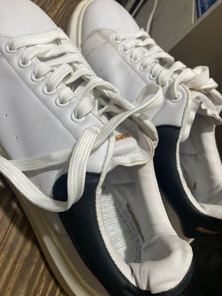 Sneakers Alexander McQueen Bianche e Nere