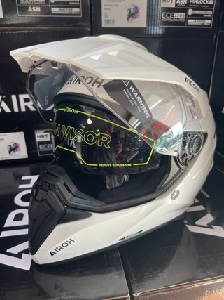 Casco Moto L Trail Airoh Bandit
