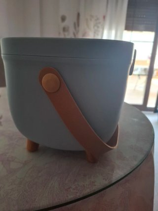 Caja de medicina familiar gris