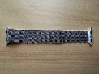 Apple Watch 44mm. Silver Milanese Loop