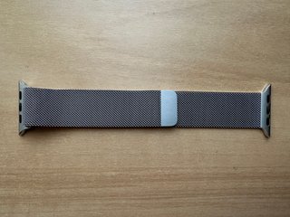 Apple Watch 44mm. Silver Milanese Loop