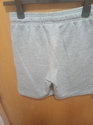 Pantalón corto Adidas gris Talla XS