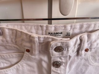 Faldas vaqueras Pull&Bear beige y azul y blanca