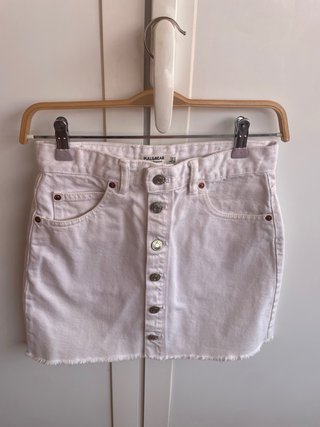 Faldas vaqueras Pull&Bear beige y azul y blanca