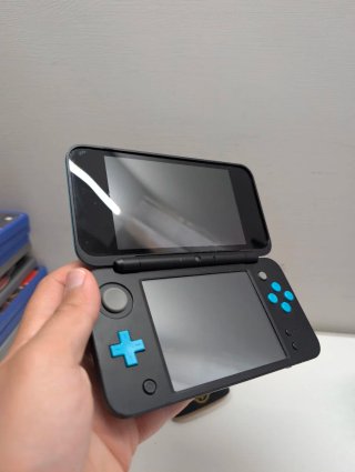 New Nintendo 2DS XL Blu