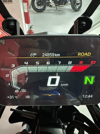 BMW F 750 GS DEL AÑO 2023 !!! MUY POCO USO !!!