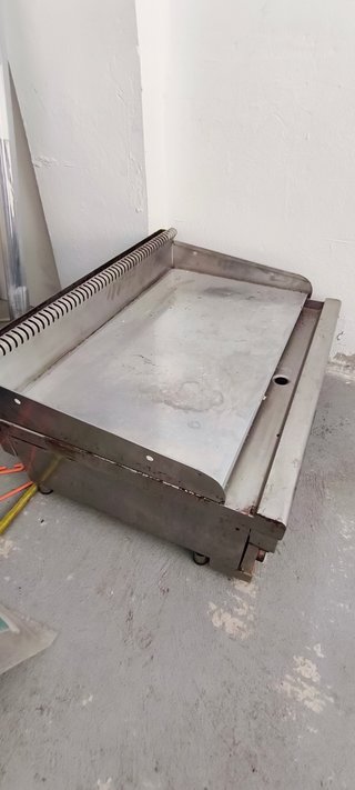 Plancha industrial a gas acero rectificado Macfrin