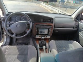 Opel Omega 2002