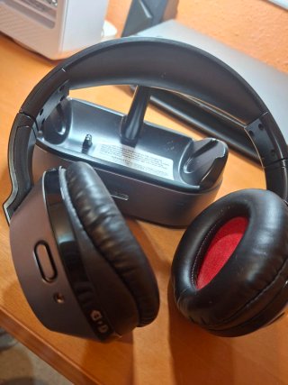 Auriculares Inalámbricos Philips SHC8535